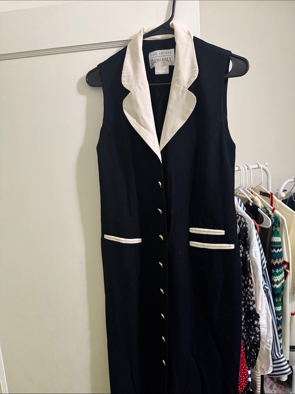 Black & White Sleeveless Long Dress